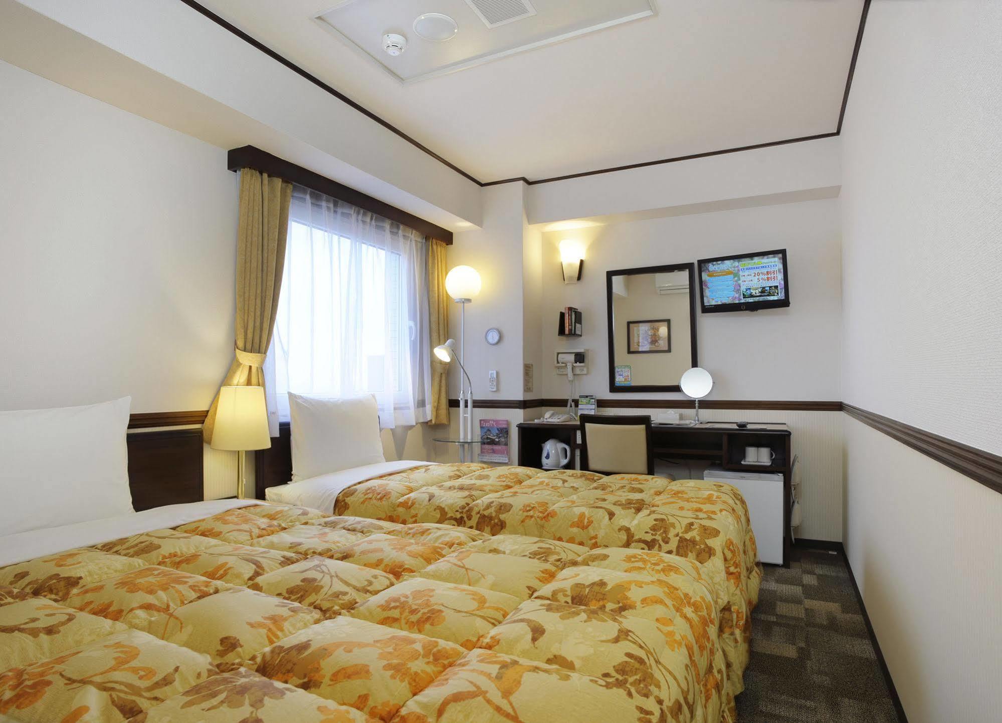 Toyoko Inn Tottori Eki Minami Guchi Exterior foto
